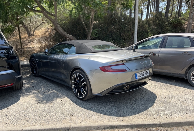 Aston Martin Vanquish Volante