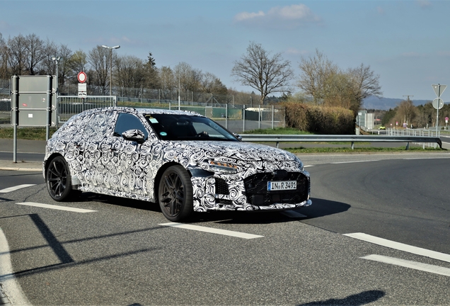 Audi RS5 Avant B10