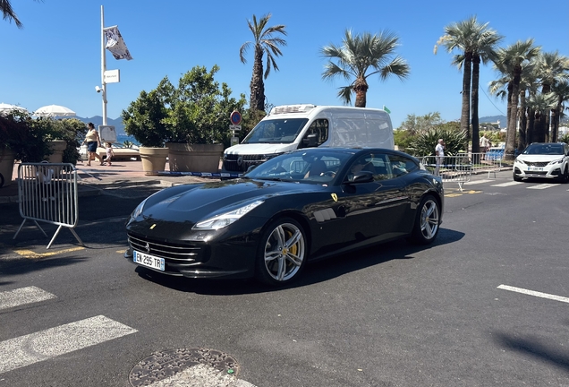 Ferrari GTC4Lusso