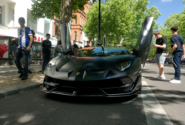 Lamborghini Aventador LP770-4 SVJ