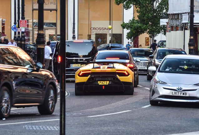 Lamborghini Huracán LP640-4 Performante Spyder