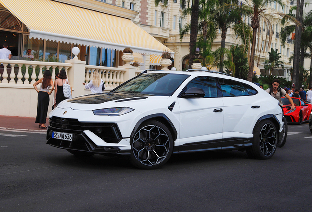 Lamborghini Urus Performante