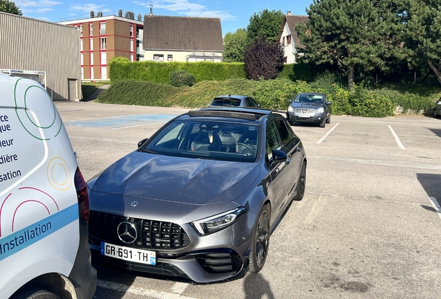 Mercedes-AMG A 45 S W177