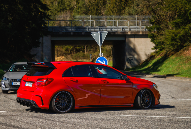 Mercedes-AMG A 45 W176 2015