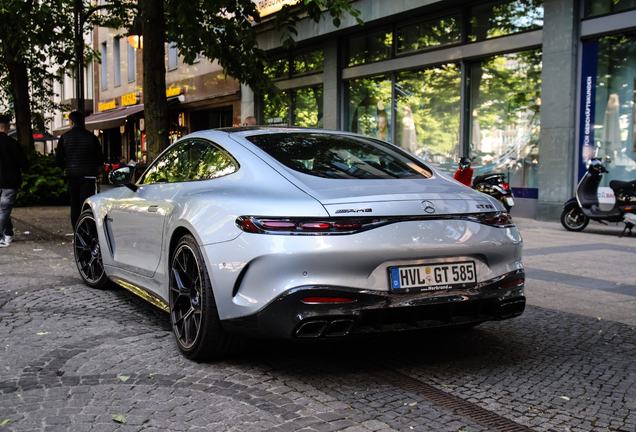 Mercedes-AMG GT 63 C192