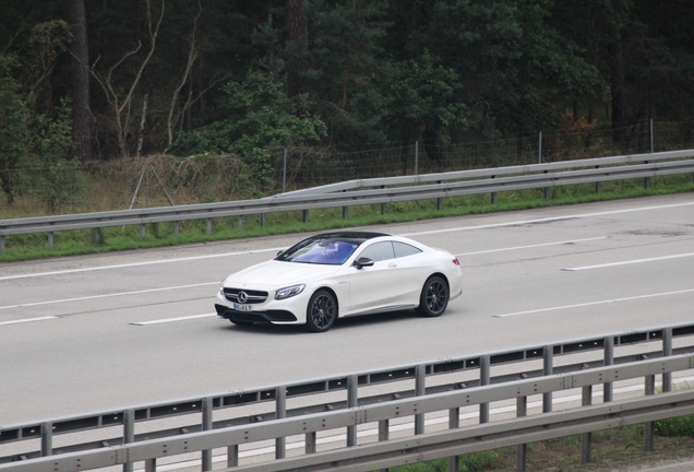 Mercedes-AMG S 63 Coupé C217