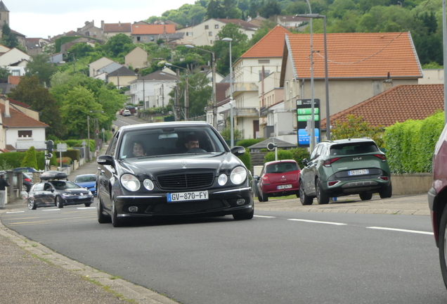Mercedes-Benz E 55 AMG