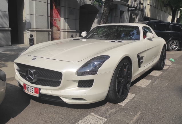 Mercedes-Benz SLS AMG