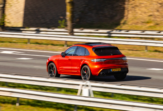 Porsche 95B Macan GTS MkIII