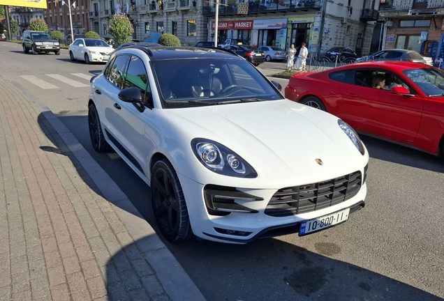 Porsche 95B Macan Turbo