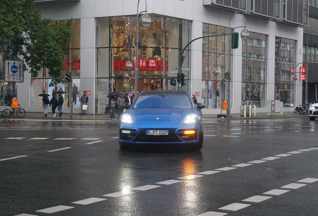 Porsche 971 Panamera Turbo Executive
