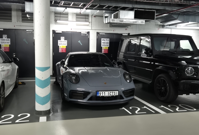 Porsche 992 Carrera 4 GTS
