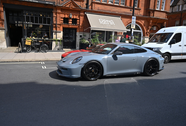 Porsche 992 GT3 Touring