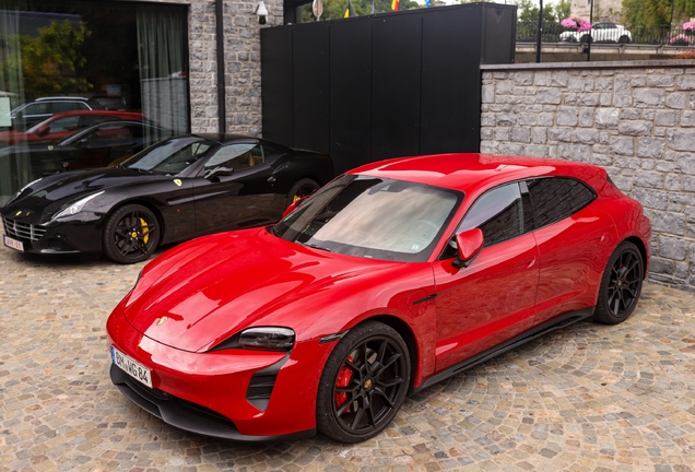 Porsche Taycan GTS Sport Turismo
