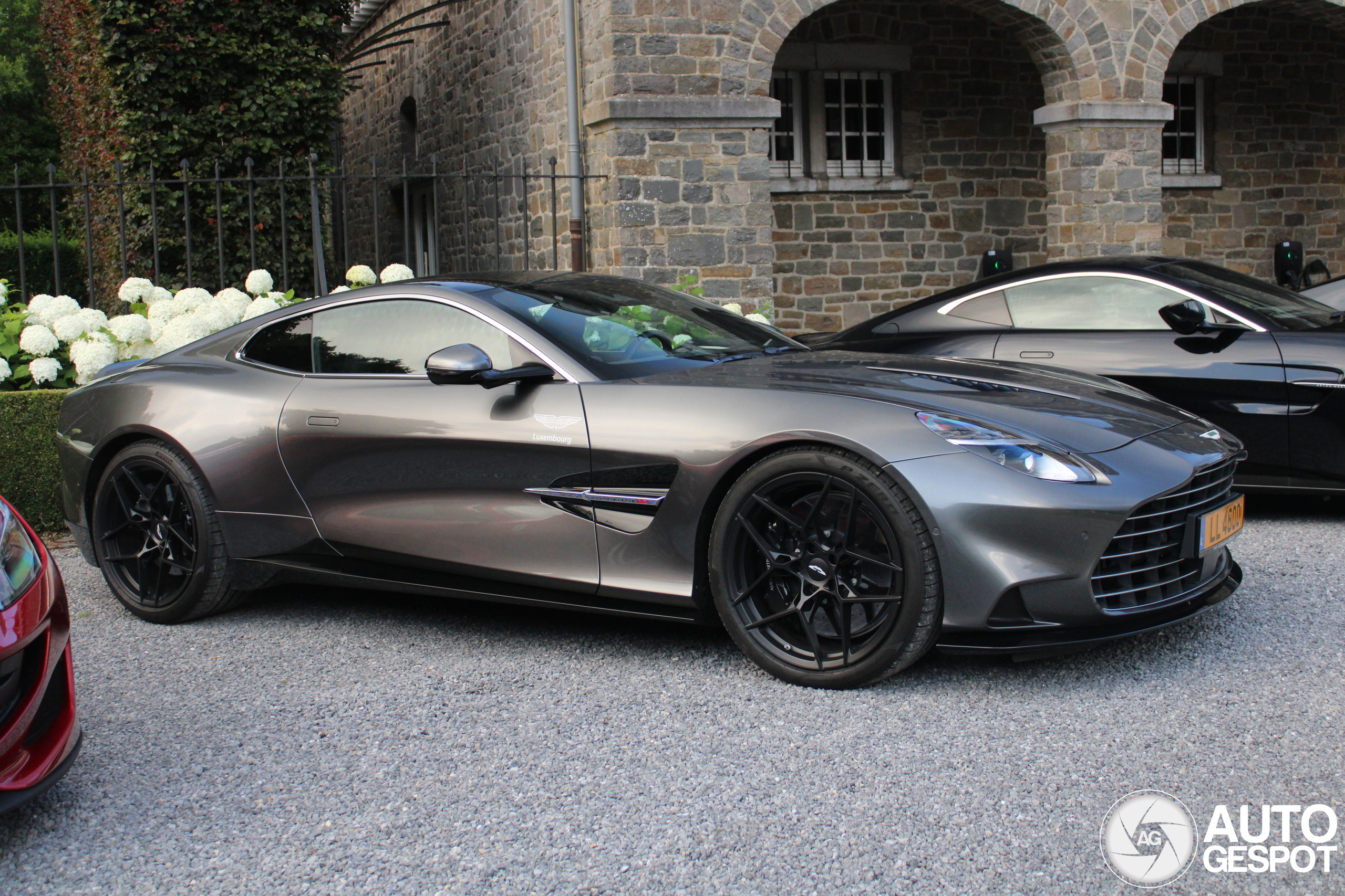 その他 VANQUISH 5X PROTOTYPE その他 VANQUISH 5X PROTOTYPE Mitsubishi introduces new