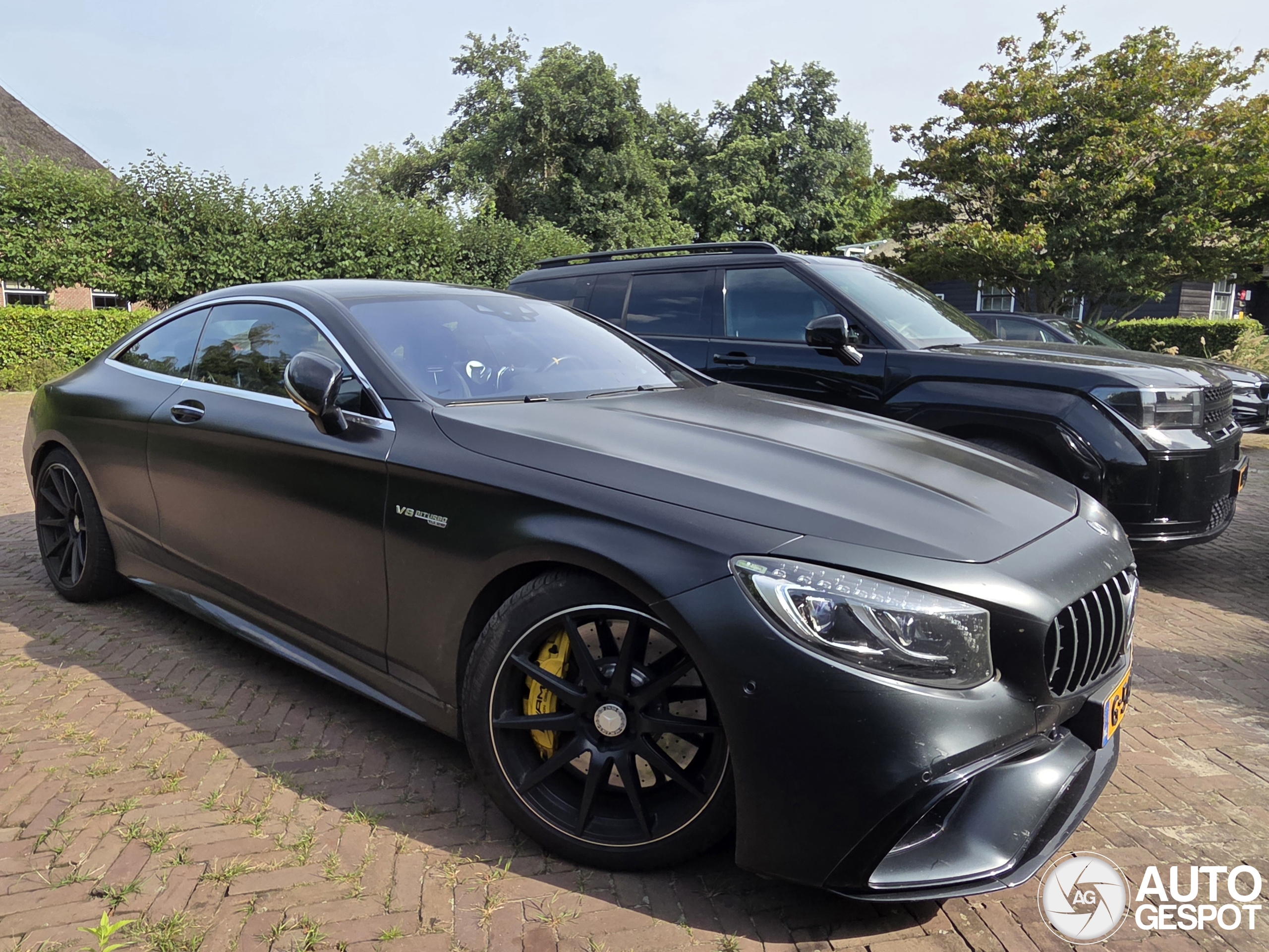 Mercedes-AMG S 63 Coupé C217 2018 Yellow Night Edition