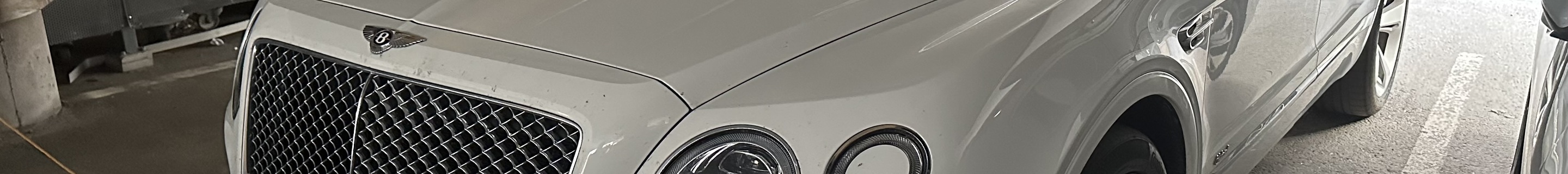 Bentley Bentayga Hybrid