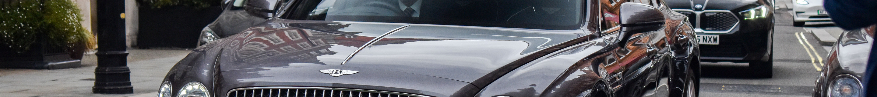 Bentley Flying Spur V8 2021