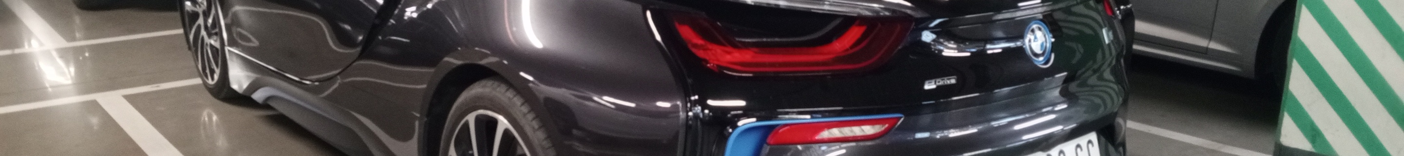 BMW i8