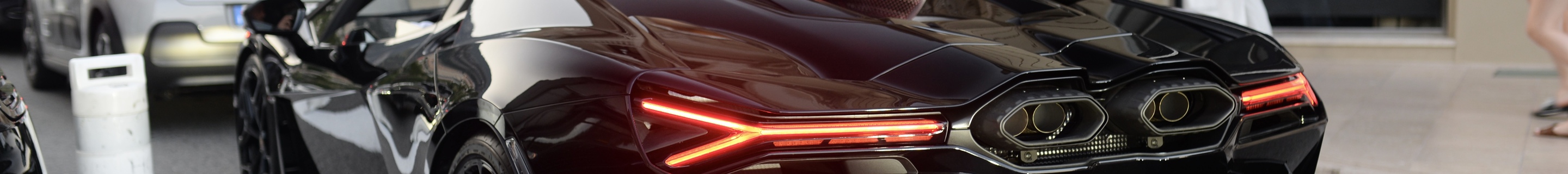 Lamborghini Revuelto