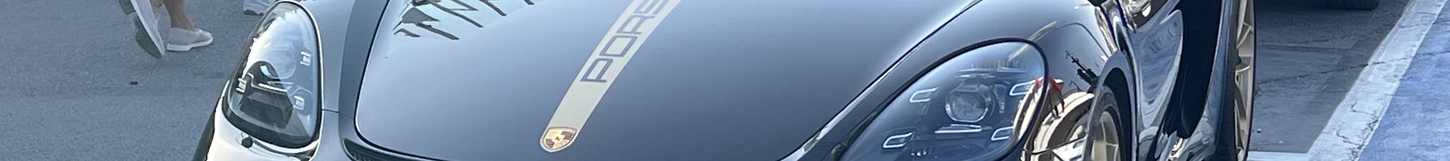 Porsche 718 Cayman GT4