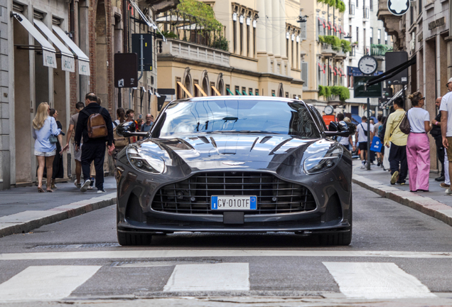 Aston Martin DB12