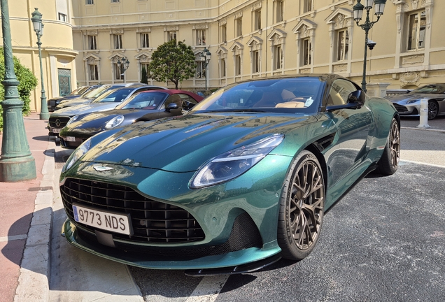 Aston Martin DB12