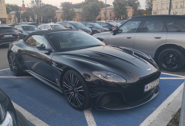 Aston Martin DBS Superleggera Volante