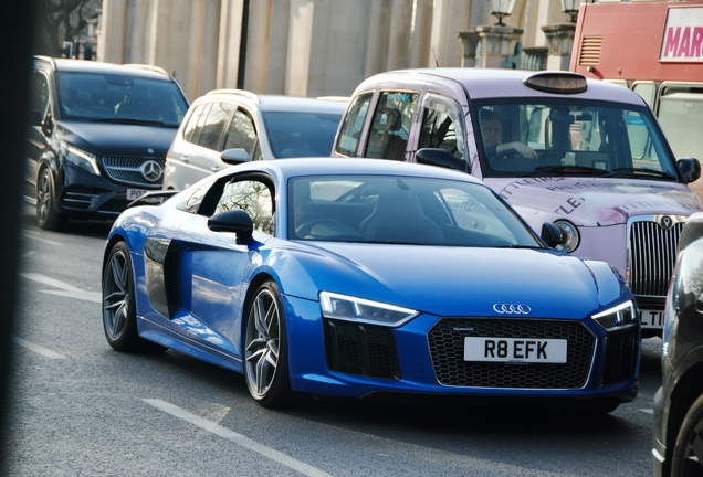 Audi R8 V10 Plus 2015