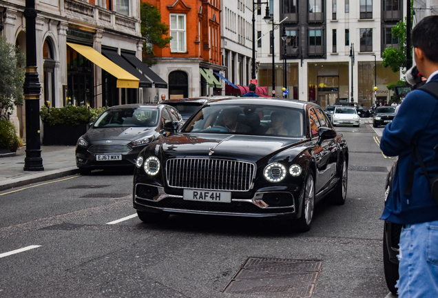 Bentley Flying Spur Hybrid