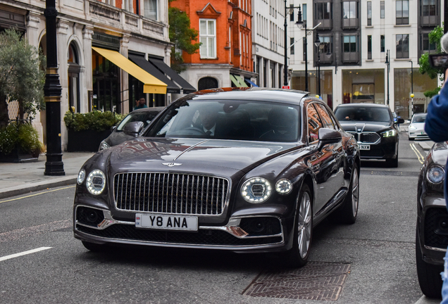 Bentley Flying Spur V8 2021