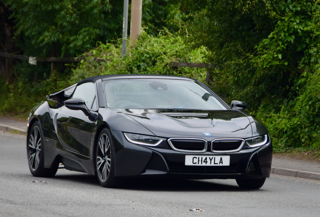BMW i8 Roadster