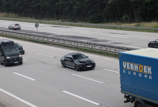 BMW M5 G90
