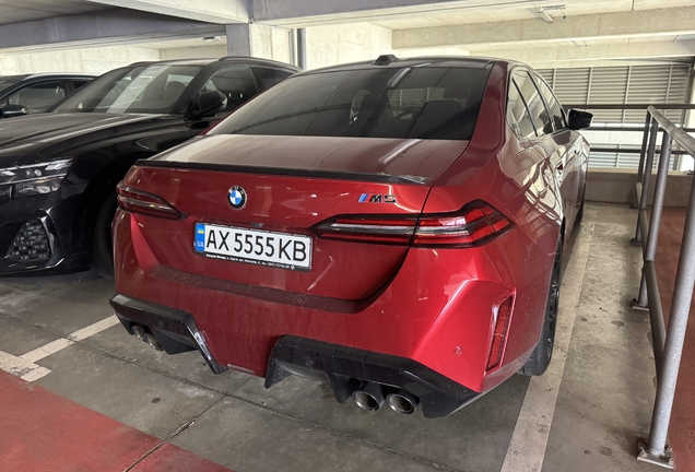 BMW M5 G90
