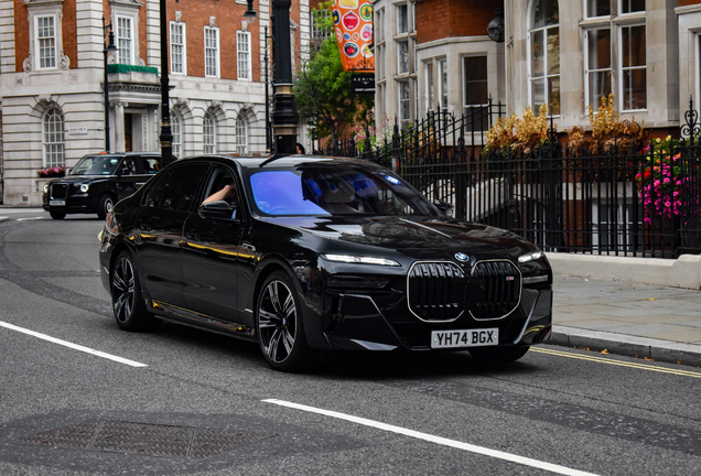BMW M760e xDrive