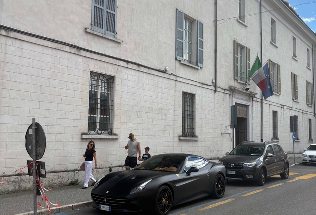 Ferrari California T