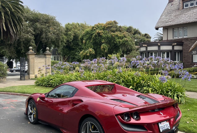 Ferrari F8 Spider