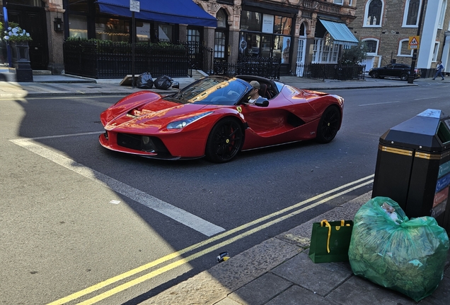 Ferrari LaFerrari Aperta