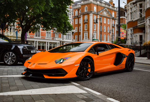 Lamborghini Aventador LP770-4 SVJ