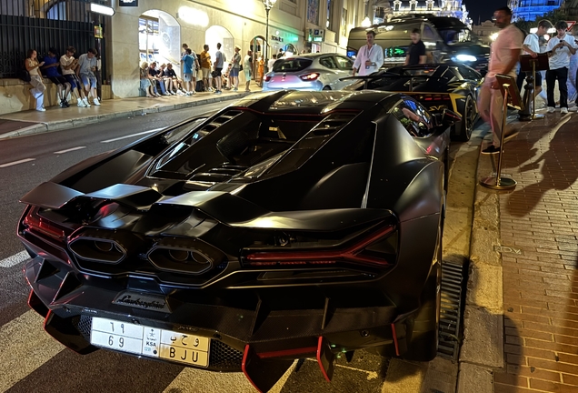 Lamborghini Revuelto