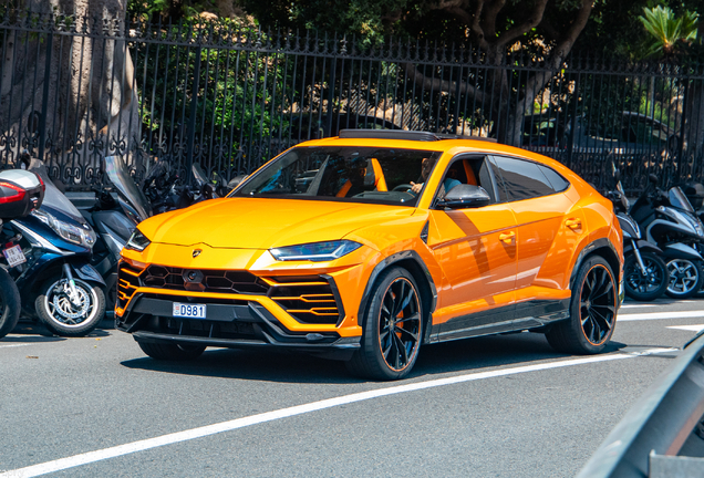 Lamborghini Urus