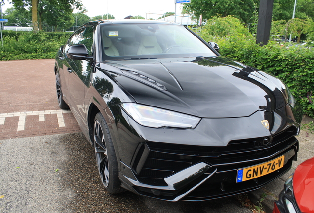 Lamborghini Urus S