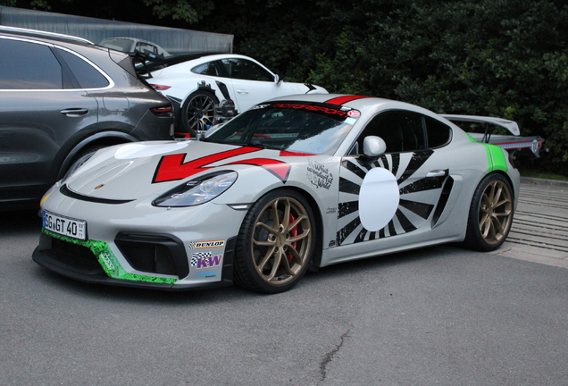 Porsche 718 Cayman GT4