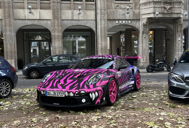 Porsche 992 GT3 RS Weissach Package