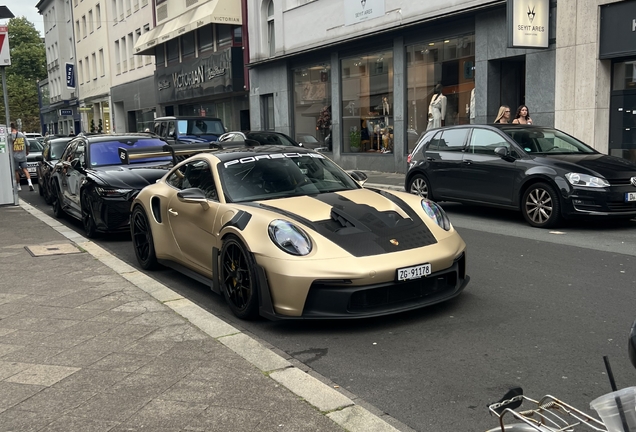 Porsche 992 GT3 RS Weissach Package