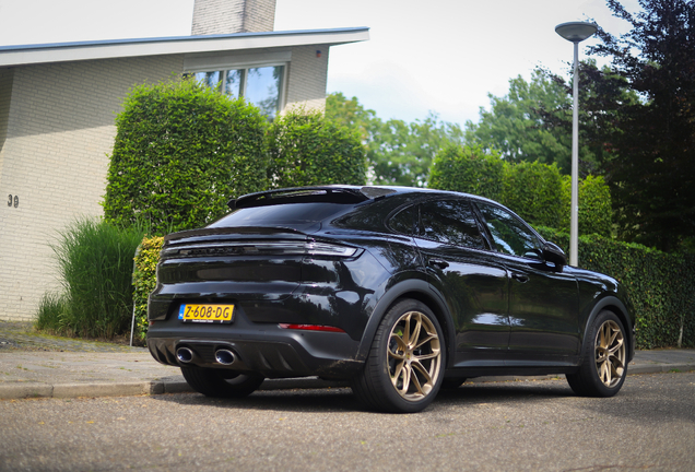 Porsche Cayenne Coupé Turbo E-Hybrid
