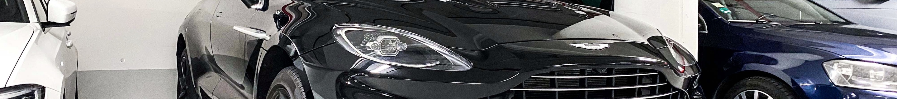 Aston Martin DBX
