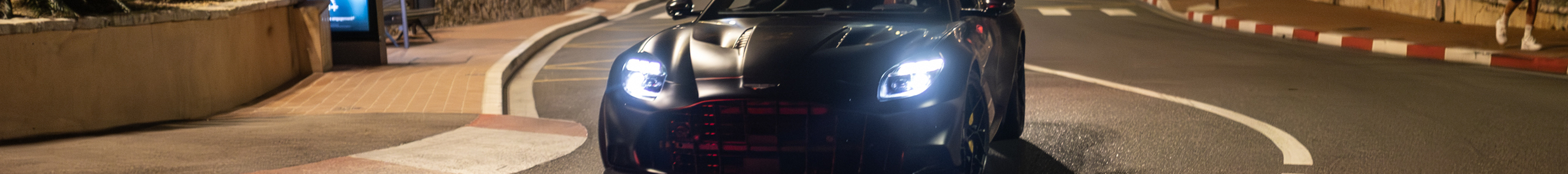 Aston Martin Vanquish 2025