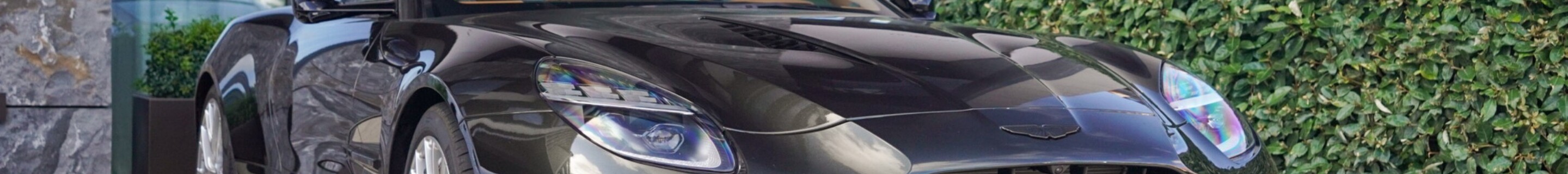 Aston Martin Vanquish 2025