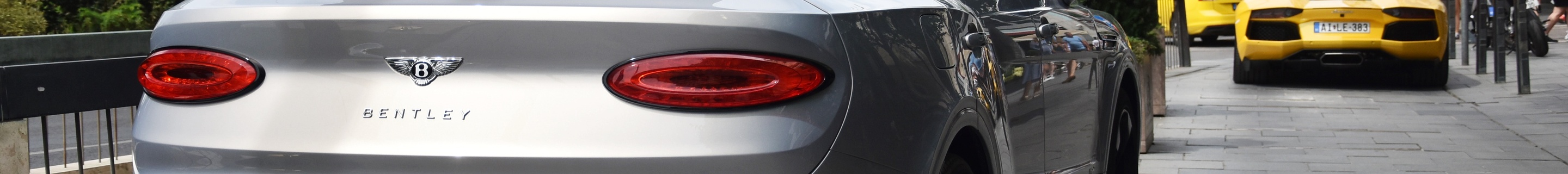 Bentley Bentayga Hybrid 2021 First Edition